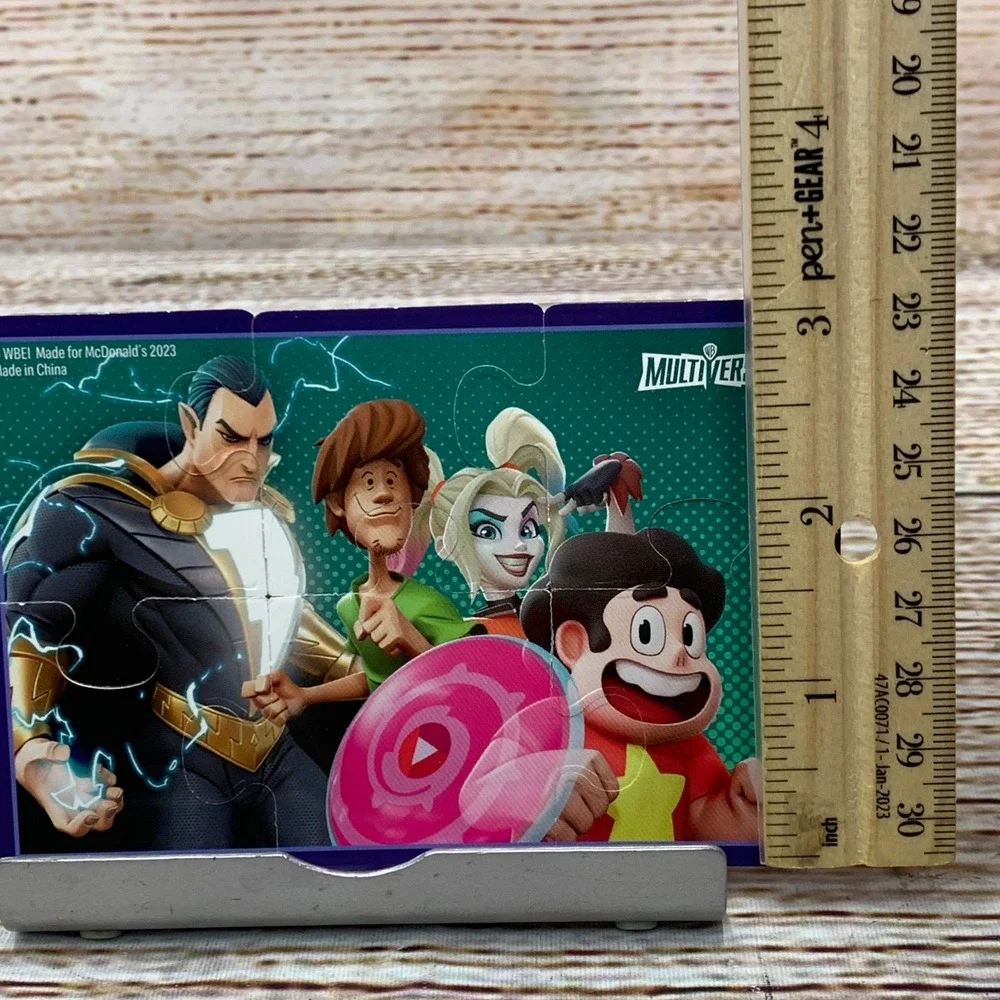 McDonald's Multiversus Puzzle Slider Tin 2023 Bugs Batman Iron‎ Giant